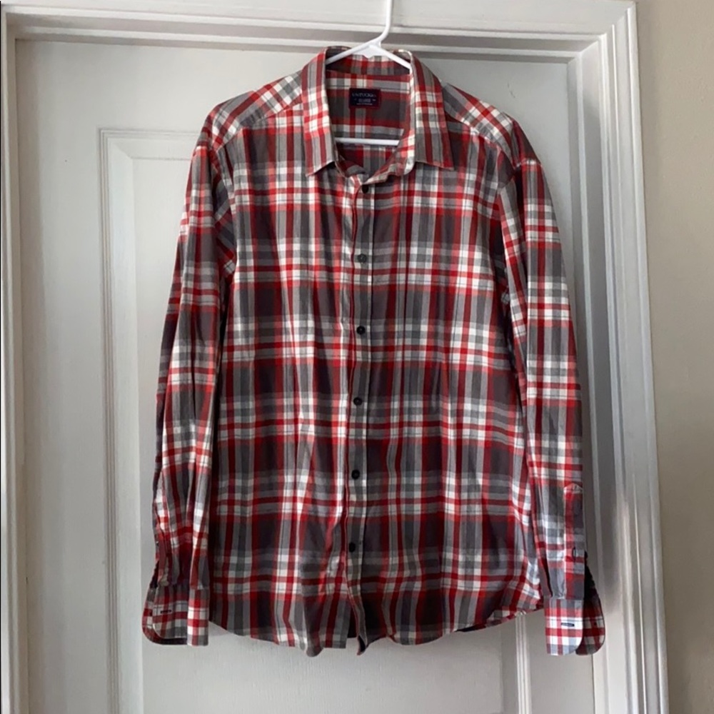 UNTUCKit Men’s XXL Shirt